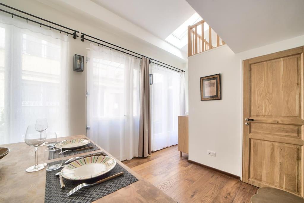 Superbe Maisonnette Neuve Au Coeur De Parijs Buitenkant foto