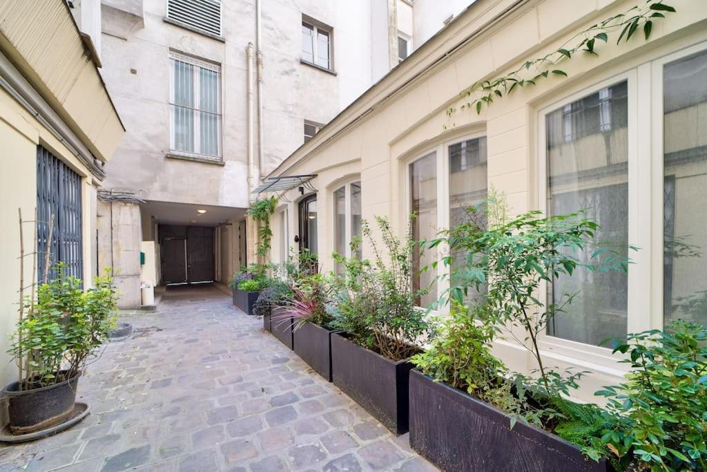 Superbe Maisonnette Neuve Au Coeur De Parijs Buitenkant foto